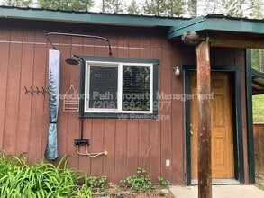 298 Woods Rd in Priest River, ID - Building Photo - Building Photo