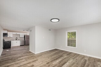 29 Race St in Dry Ridge, KY - Building Photo - Building Photo