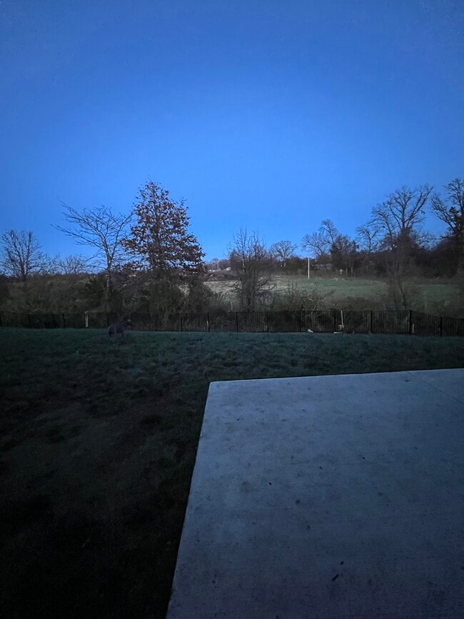 2240 N Traveller Dr in Columbia, MO - Building Photo - Building Photo