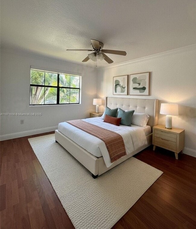 15560 SW 106th Ln in Miami, FL - Foto de edificio - Building Photo