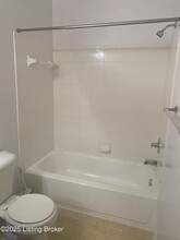 2602 Aristocrat Pl in Louisville, KY - Building Photo - Building Photo