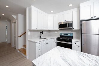 192 Grand St in Croton-on-Hudson, NY - Building Photo - Building Photo