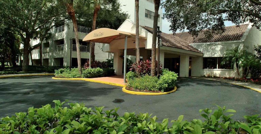 Belleair Towers in Clearwater, FL - Foto de edificio