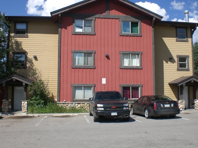 Straight Creek Apartments in Dillon, CO - Building Photo