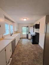 1209 S Greene St in Greenville, NC - Building Photo - Building Photo