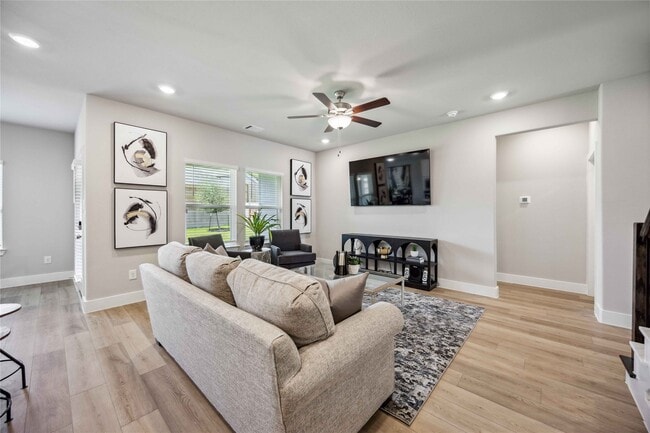 property at 6923 California Black Oak Dr