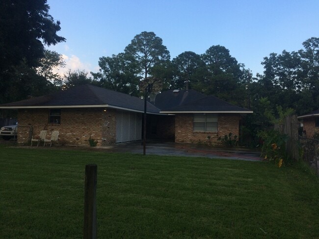 5148 Floynell Dr in Baton Rouge, LA - Building Photo - Building Photo
