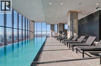 7-1617 Grenville St in Toronto, ON - Building Photo - Building Photo