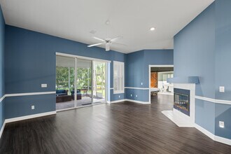582 Montevina Dr in Port St. Lucie, FL - Building Photo - Building Photo