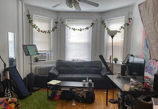 431 Park Dr, Unit 1 in Boston, MA - Building Photo - Building Photo