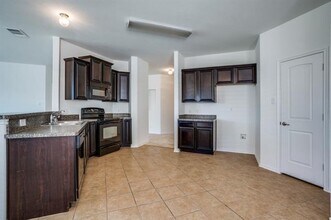 143 Meadow Crest Dr in Princeton, TX - Building Photo - Building Photo
