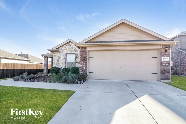property at 1307 Bent Grass Dr