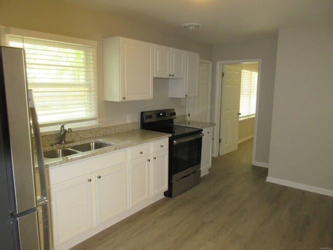 616 Byrne Dr in Montgomery, AL - Building Photo - Building Photo