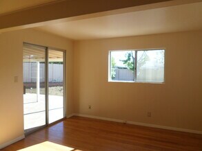 5375 Penny Pl in San Diego, CA - Building Photo - Building Photo