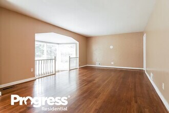 1001 Park Pl in Center Point, AL - Foto de edificio - Building Photo