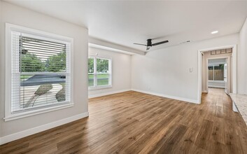 1309 Suffolk Dr in Austin, TX - Building Photo - Building Photo