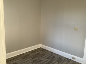 16 Lake St in Middletown, CT - Building Photo - Building Photo