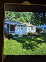 870 Greenfield Trl in Oshkosh, WI - Building Photo