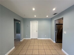 4233 Pine Drop Ln in North Fort Myers, FL - Building Photo - Building Photo