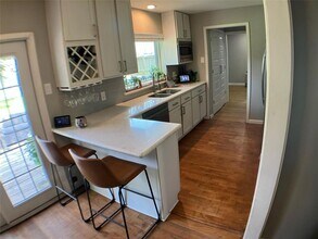 3027 Guese Rd in Houston, TX - Building Photo - Building Photo