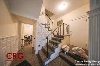 1712 Beacon St, Unit 2 in Brookline, MA - Building Photo - Building Photo