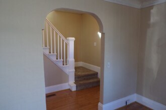 4912 SE 99th Ave in Portland, OR - Building Photo - Building Photo