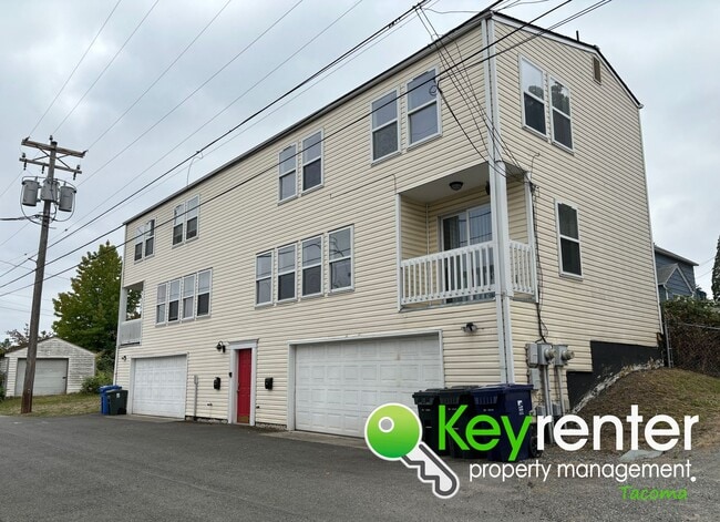 property at 613 S 27th St