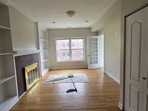 7458 N Greenview Ave in Chicago, IL - Building Photo - Building Photo