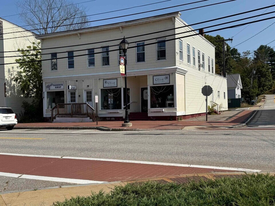 141 Main St in Belmont, NH - Building Photo