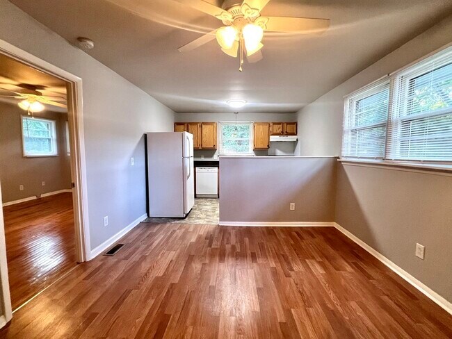 property at 1641 Evelyn Ave