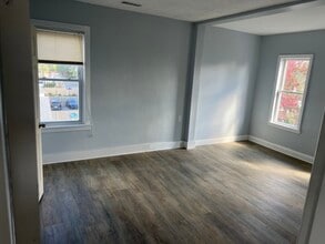 49 Elder St, Unit 3 in Pawtucket, RI - Building Photo - Building Photo