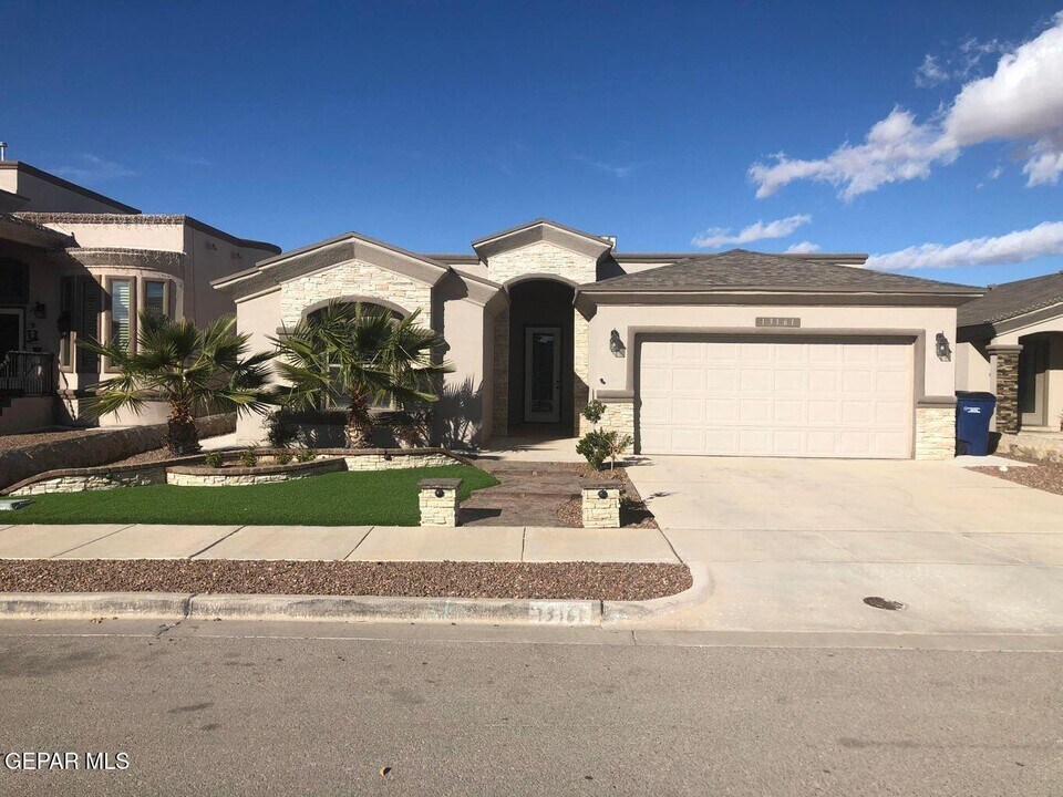13161 Mystic Path in El Paso, TX - Building Photo