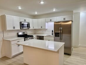 404 S Hickory Dr in Bloomington, IN - Building Photo - Building Photo