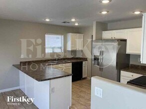 236 W Brangus Way in San Tan Valley, AZ - Building Photo - Building Photo