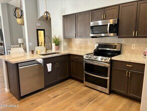 10381 W Yukon Dr in Peoria, AZ - Building Photo - Building Photo