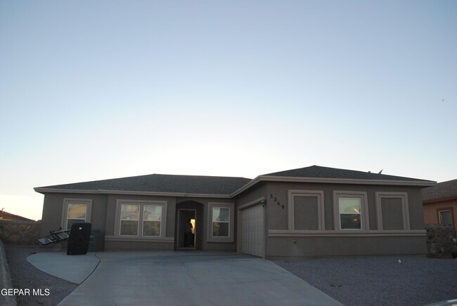 3269 Leah Point Ln in El Paso, TX - Building Photo - Building Photo