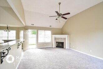 8878 Little House Cove in Southaven, MS - Foto de edificio - Building Photo