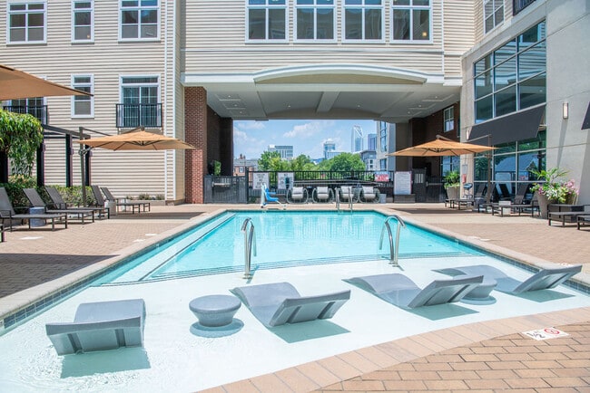 Lincoln at Dilworth in Charlotte, NC - Building Photo - Building Photo