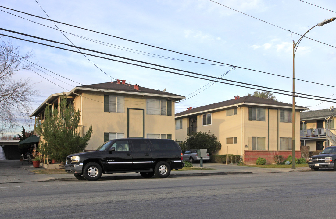 1011-1021 N 7th St in San Jose, CA - Building Photo