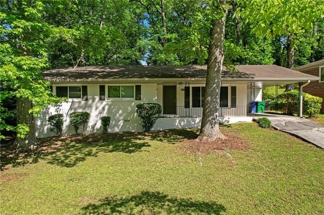 2740 Pasco Ln SE in Atlanta, GA - Building Photo - Building Photo