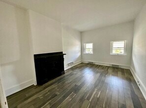 930 W Main St in Norristown, PA - Building Photo - Building Photo