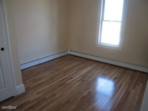 48 Porter St-Unit -Apt 2 in Cambridge, MA - Foto de edificio - Building Photo