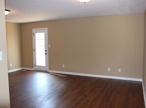 995 S Ash Ridge Dr in Clarksville, TN - Building Photo - Building Photo