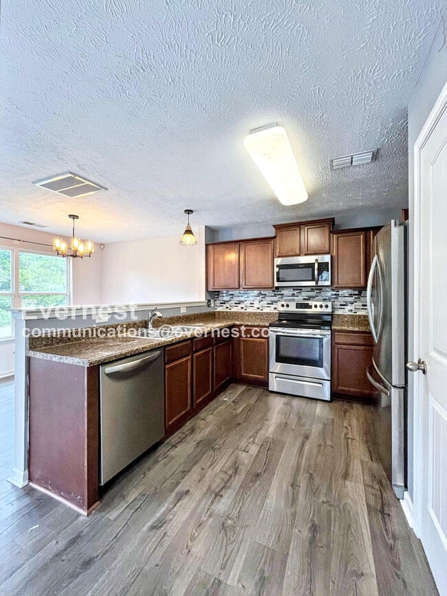property at 441 Vailview Dr