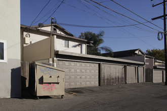 817 N Palmetto Ave in Ontario, CA - Building Photo - Building Photo