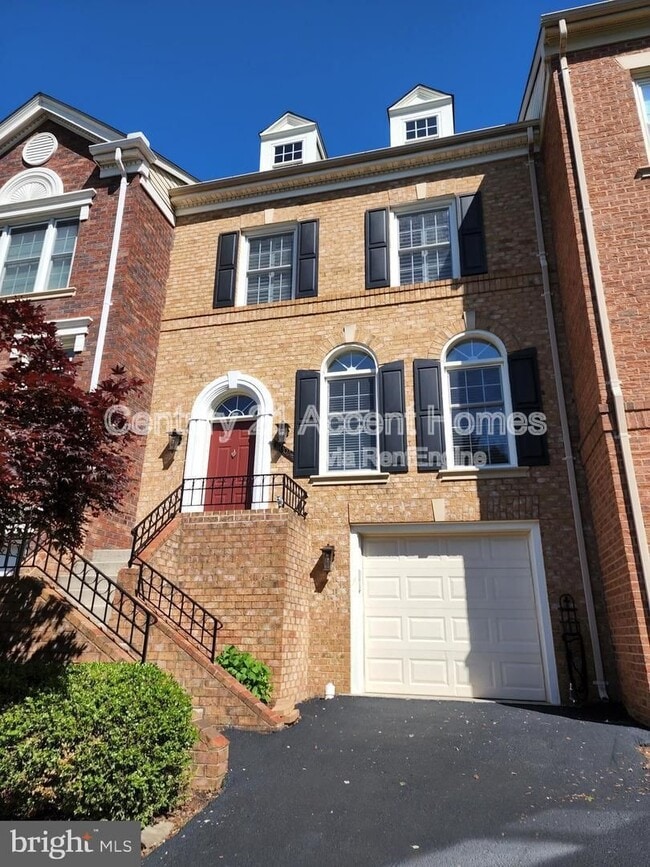 property at 8002 Tanworth Ct