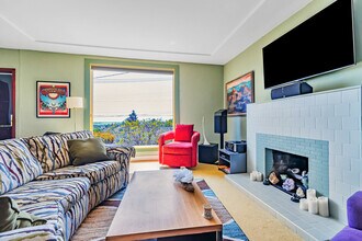 3316 Birdsall Ave in Oakland, CA - Building Photo - Building Photo