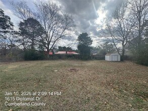 1615 Diplomat Dr in Fayetteville, NC - Building Photo - Building Photo