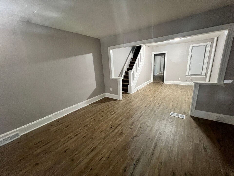 417 Walnut Ave in Trenton, NJ - Building Photo