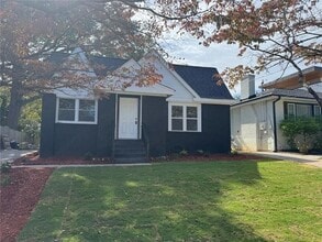 1332 Thurgood St SW in Atlanta, GA - Building Photo - Building Photo